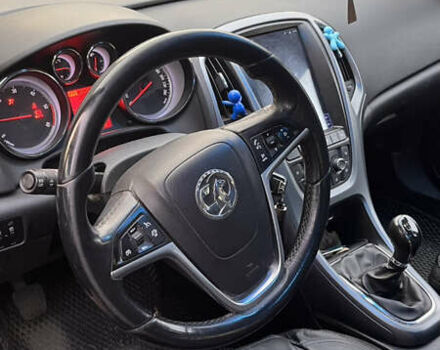 Синий Опель Астра, объемом двигателя 1.69 л и пробегом 250 тыс. км за 7500 $, фото 26 на Automoto.ua