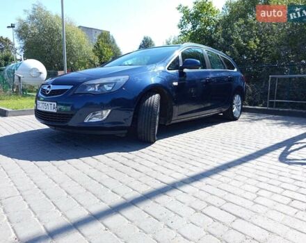 Синий Опель Астра, объемом двигателя 1.7 л и пробегом 243 тыс. км за 8200 $, фото 6 на Automoto.ua
