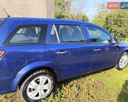 Синий Опель Астра, объемом двигателя 1.7 л и пробегом 270 тыс. км за 6400 $, фото 7 на Automoto.ua