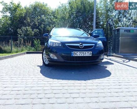 Синий Опель Астра, объемом двигателя 1.7 л и пробегом 243 тыс. км за 8200 $, фото 7 на Automoto.ua