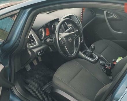 Синий Опель Астра, объемом двигателя 1.3 л и пробегом 265 тыс. км за 6000 $, фото 11 на Automoto.ua