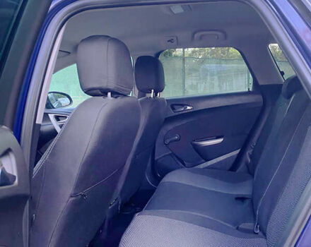 Синий Опель Астра, объемом двигателя 1.3 л и пробегом 260 тыс. км за 6400 $, фото 7 на Automoto.ua