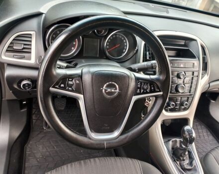 Синий Опель Астра, объемом двигателя 1.4 л и пробегом 260 тыс. км за 5500 $, фото 12 на Automoto.ua