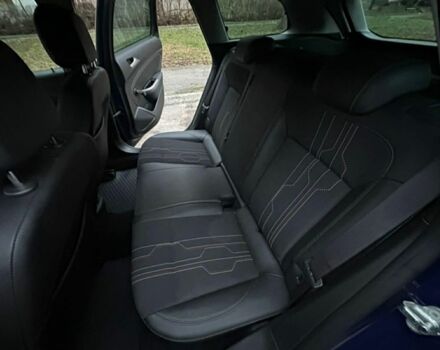 Синий Опель Астра, объемом двигателя 2 л и пробегом 274 тыс. км за 7900 $, фото 4 на Automoto.ua