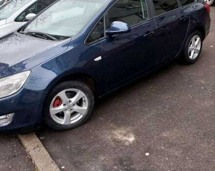 Синий Опель Астра, объемом двигателя 1.4 л и пробегом 300 тыс. км за 5900 $, фото 1 на Automoto.ua