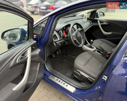 Синий Опель Астра, объемом двигателя 1.7 л и пробегом 230 тыс. км за 7999 $, фото 14 на Automoto.ua