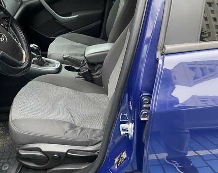 Синий Опель Астра, объемом двигателя 1.25 л и пробегом 177 тыс. км за 6800 $, фото 5 на Automoto.ua