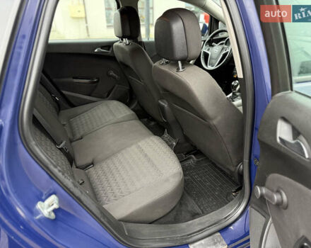 Синий Опель Астра, объемом двигателя 1.7 л и пробегом 230 тыс. км за 7999 $, фото 21 на Automoto.ua