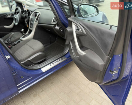 Синий Опель Астра, объемом двигателя 1.7 л и пробегом 230 тыс. км за 7999 $, фото 24 на Automoto.ua