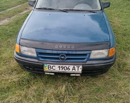 Синий Опель Астра, объемом двигателя 1.4 л и пробегом 100 тыс. км за 1250 $, фото 1 на Automoto.ua