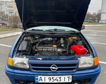 Синій Опель Астра, об'ємом двигуна 1.6 л та пробігом 400 тис. км за 2000 $, фото 1 на Automoto.ua