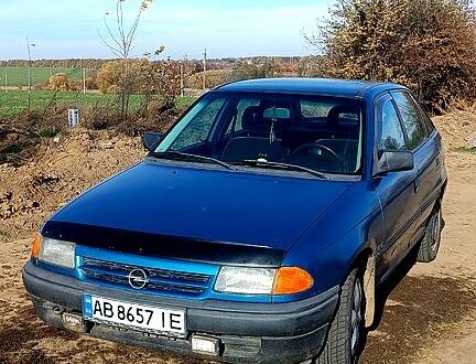 Опель Астра 1992 в Виннице на Automoto.ua Синий Опель Астра, объемом двигателя 1.8 л и пробегом 391 тыс. км за 1400 $, фото 1 на Automoto.ua