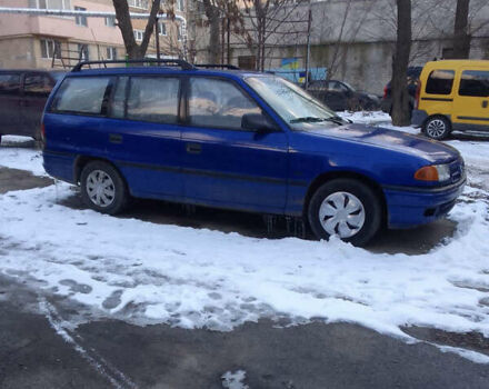 Синий Опель Астра, объемом двигателя 1.39 л и пробегом 507 тыс. км за 2500 $, фото 1 на Automoto.ua