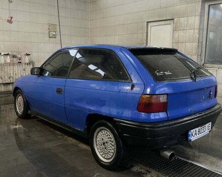 Синий Опель Астра, объемом двигателя 1.4 л и пробегом 310 тыс. км за 1500 $, фото 1 на Automoto.ua