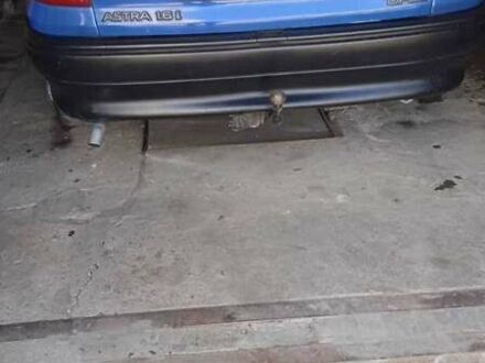 Синій Опель Астра, об'ємом двигуна 1.6 л та пробігом 350 тис. км за 1400 $, фото 1 на Automoto.ua