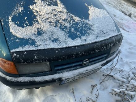 Синій Опель Астра, об'ємом двигуна 1.8 л та пробігом 315 тис. км за 800 $, фото 1 на Automoto.ua