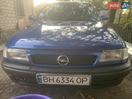 Опель Астра 1993 в Кривом Озере на Automoto.ua Синий Опель Астра, объемом двигателя 1.6 л и пробегом 500 тыс. км за 2000 $, фото 1 на Automoto.ua