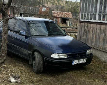 Синий Опель Астра, объемом двигателя 1.4 л и пробегом 400 тыс. км за 1600 $, фото 1 на Automoto.ua