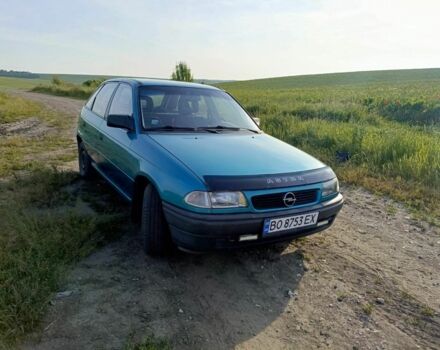 Синий Опель Астра, объемом двигателя 1.6 л и пробегом 186 тыс. км за 1700 $, фото 1 на Automoto.ua