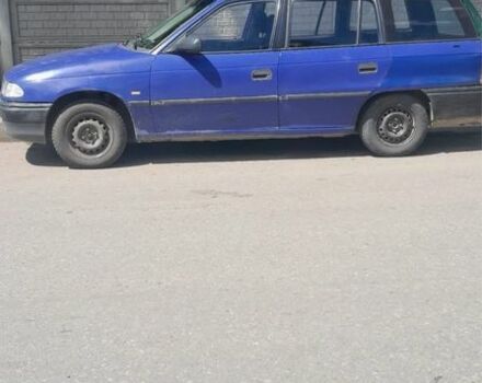 Синій Опель Астра, об'ємом двигуна 1.6 л та пробігом 450 тис. км за 800 $, фото 1 на Automoto.ua