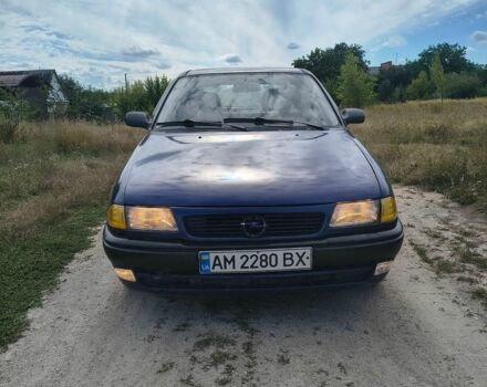 Синій Опель Астра, об'ємом двигуна 1.6 л та пробігом 200 тис. км за 750 $, фото 1 на Automoto.ua