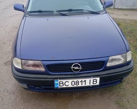 Синий Опель Астра, объемом двигателя 1.6 л и пробегом 278 тыс. км за 1550 $, фото 1 на Automoto.ua