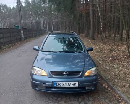 Синий Опель Астра, объемом двигателя 1.6 л и пробегом 301 тыс. км за 1200 $, фото 1 на Automoto.ua