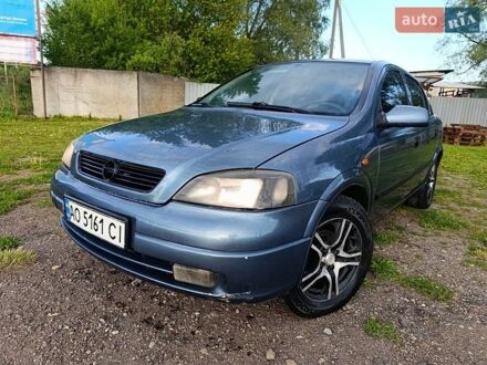 Синий Опель Астра, объемом двигателя 1.6 л и пробегом 318 тыс. км за 2200 $, фото 1 на Automoto.ua