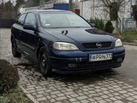 Синий Опель Астра, объемом двигателя 1.6 л и пробегом 300 тыс. км за 850 $, фото 1 на Automoto.ua