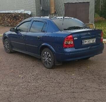 Синий Опель Астра, объемом двигателя 1.6 л и пробегом 200 тыс. км за 4600 $, фото 1 на Automoto.ua