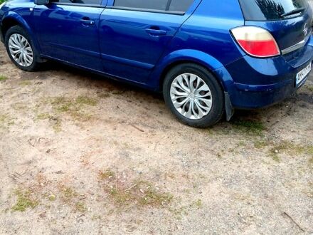 Синий Опель Астра, объемом двигателя 1.7 л и пробегом 330 тыс. км за 4000 $, фото 1 на Automoto.ua