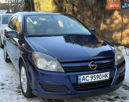 Синий Опель Астра, объемом двигателя 1.8 л и пробегом 150 тыс. км за 5000 $, фото 1 на Automoto.ua