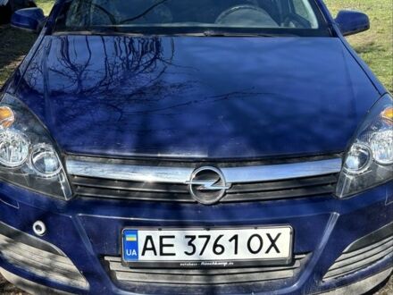 Синий Опель Астра, объемом двигателя 1.6 л и пробегом 250 тыс. км за 4000 $, фото 1 на Automoto.ua