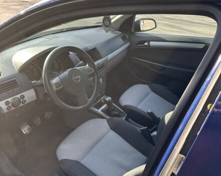 Синий Опель Астра, объемом двигателя 1.7 л и пробегом 304 тыс. км за 2200 $, фото 1 на Automoto.ua