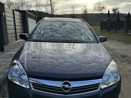 Синий Опель Астра, объемом двигателя 1.9 л и пробегом 260 тыс. км за 5700 $, фото 1 на Automoto.ua