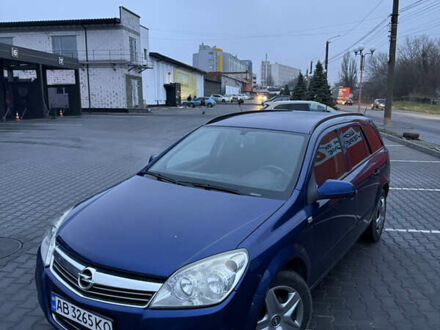 Синий Опель Астра, объемом двигателя 1.7 л и пробегом 318 тыс. км за 3950 $, фото 1 на Automoto.ua