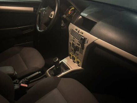 Синій Опель Астра, об'ємом двигуна 1.6 л та пробігом 215 тис. км за 5000 $, фото 1 на Automoto.ua