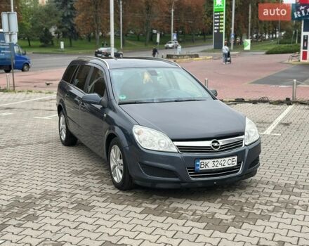 Синий Опель Астра, объемом двигателя 1.69 л и пробегом 426 тыс. км за 4900 $, фото 1 на Automoto.ua