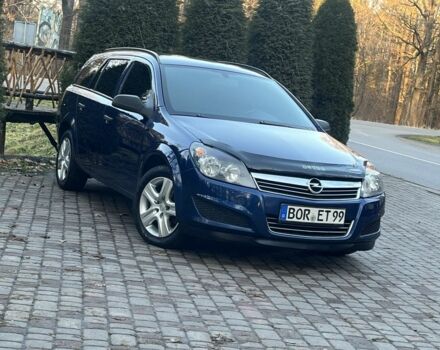 Синий Опель Астра, объемом двигателя 1.7 л и пробегом 240 тыс. км за 5550 $, фото 1 на Automoto.ua