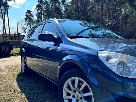 Опель Астра 2009 в Киеве на Automoto.ua Синий Опель Астра, объемом двигателя 1.6 л и пробегом 211 тыс. км за 6300 $, фото 1 на Automoto.ua
