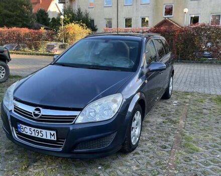 Синий Опель Астра, объемом двигателя 1.7 л и пробегом 238 тыс. км за 5000 $, фото 1 на Automoto.ua