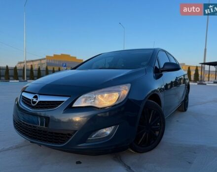 Синій Опель Астра, об'ємом двигуна 2 л та пробігом 252 тис. км за 6600 $, фото 1 на Automoto.ua