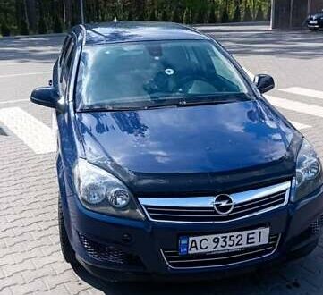 Опель Астра 2010 в Маневичах на Automoto.ua Синий Опель Астра, объемом двигателя 1.69 л и пробегом 272 тыс. км за 4850 $, фото 1 на Automoto.ua