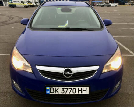 Синий Опель Астра, объемом двигателя 1.7 л и пробегом 302 тыс. км за 6300 $, фото 1 на Automoto.ua