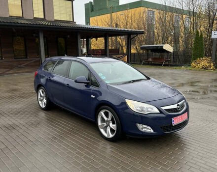 Синий Опель Астра, объемом двигателя 1.7 л и пробегом 211 тыс. км за 6400 $, фото 1 на Automoto.ua