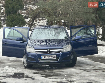 Синий Опель Астра, объемом двигателя 1.7 л и пробегом 261 тыс. км за 5499 $, фото 1 на Automoto.ua