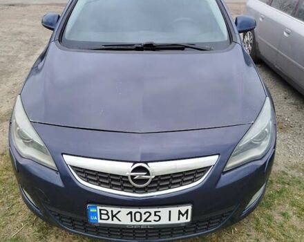 Синий Опель Астра, объемом двигателя 1.7 л и пробегом 330 тыс. км за 5999 $, фото 1 на Automoto.ua