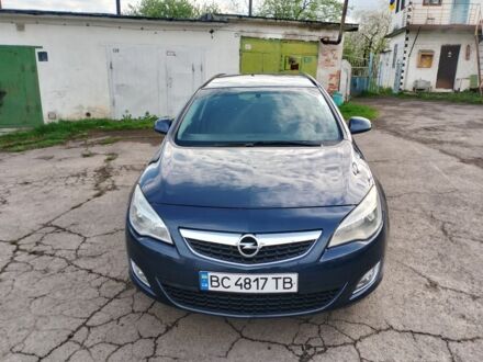 Опель Астра 2012 у Трускавце на Automoto.ua Синій Опель Астра, об'ємом двигуна 1.4 л та пробігом 260 тис. км за 6200 $, фото 1 на Automoto.ua