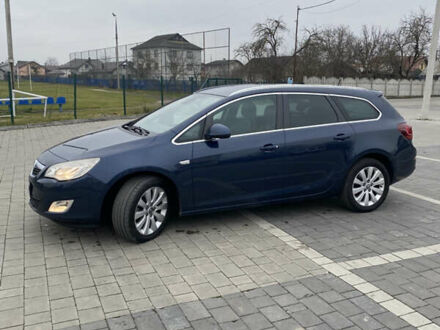 Синий Опель Астра, объемом двигателя 2 л и пробегом 258 тыс. км за 7500 $, фото 1 на Automoto.ua