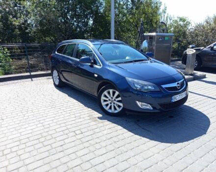 Синий Опель Астра, объемом двигателя 1.7 л и пробегом 250 тыс. км за 7800 $, фото 1 на Automoto.ua